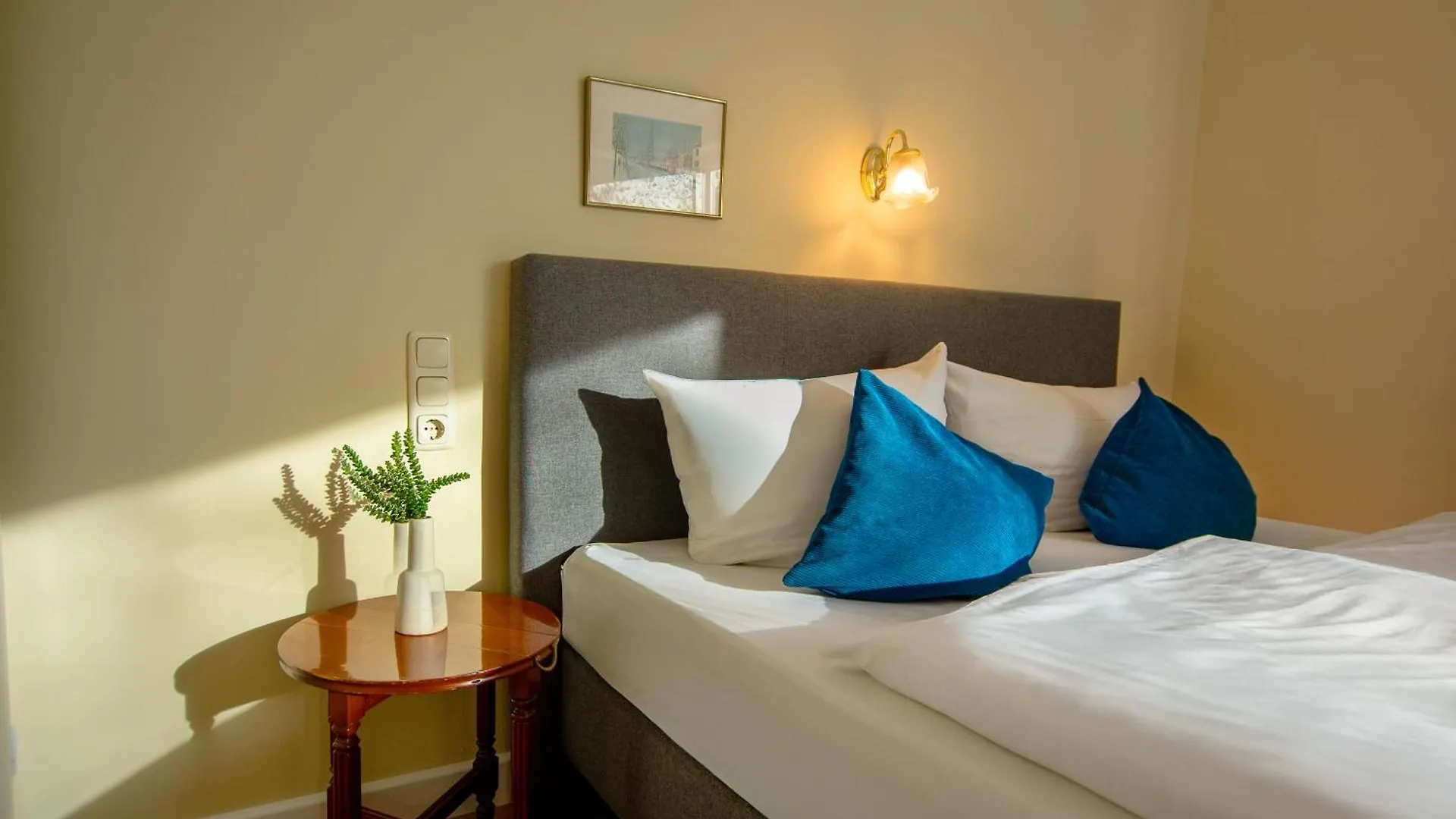 Hotel Altmuenchen By Blattl